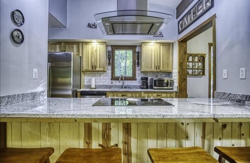 Old Timberline House | MS63-Secluded Cabin, Dolly Sods Access!