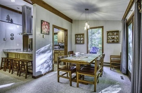 Old Timberline House | MS63-Secluded Cabin, Dolly Sods Access!