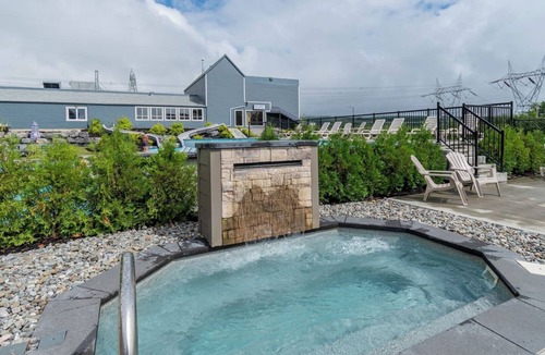 Beaupre Condo | MSA condo with year-round heated pool and spa!