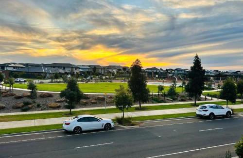 Truganina House | Mt Atkinson Retreat