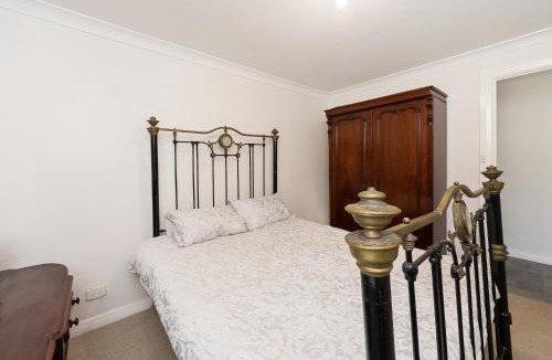 Mount Barker House | Mt Barker Nina's 2BR Cottage