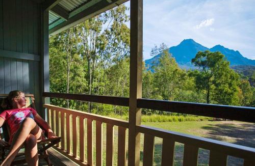 Mount Barney Cabin | Mt Barney Lodge