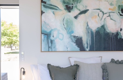 Waurn Ponds Bed & Breakfast | Mt Duneed Estate Winery