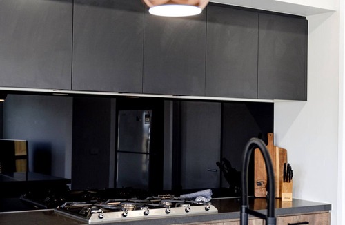 Mount Duneed House | Mt Duneed Retreat - Sleeps 10