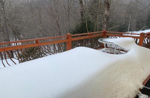 Moretown House | Mt. Ellen's Backyard Bungalow