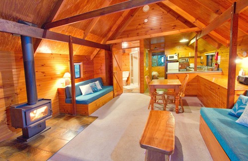 Mount Glorious Cottage | Mt Glorious Getaways