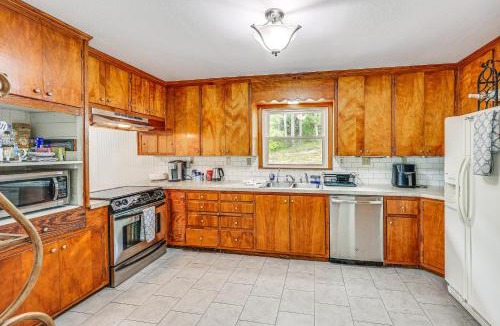 Mount Ida House | Mt Ida Home w/Patio: 11 Mi to Lake Ouachita!