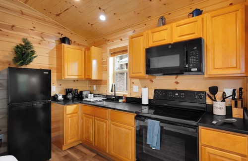 Summerhaven Cabin | Mt Lemmon Hotel Cabin 13