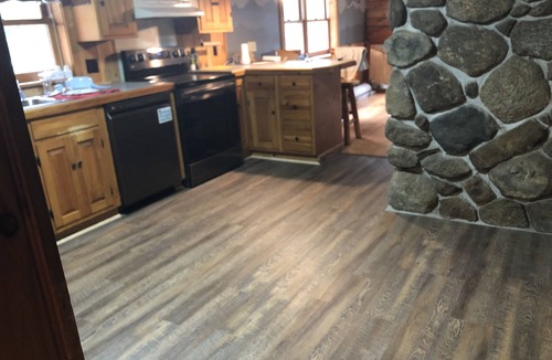 Goshen Cabin | Mt Sunapee Spacious Log Cabin