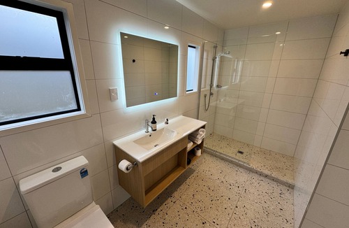 Otahuhu Hotel | Mt. Wellington Motel