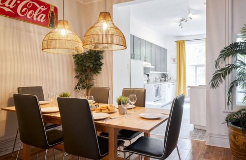 Plateau Mont Royal Apartment | MTLVR #11 | Central, Group Friendly, Patio