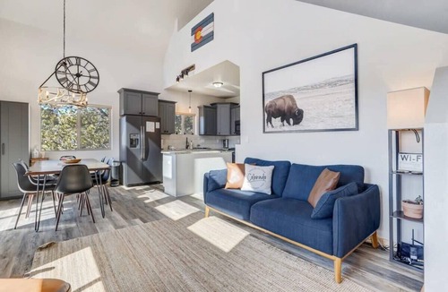 Rainbow Valley Cabin | MTN Cabin, Peaceful Getaway, Breathtaking Views!