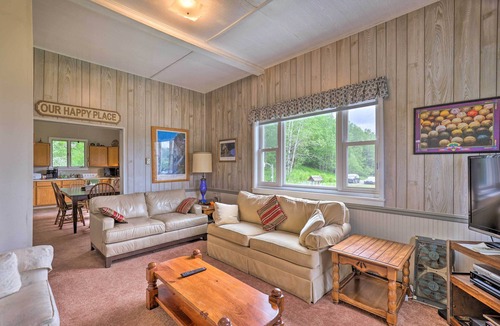 Millerton Apartment | Mtn & Cowanesque Lake Views! Charming Apt w/Deck