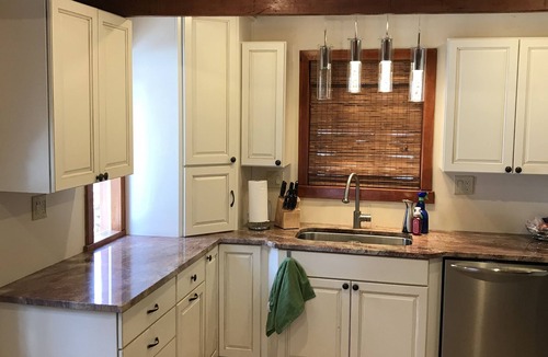 Cascade-Chipita Park House | Mtn Home 3200 SF, 2 Acres, Decks, Bar, Foosball, Spa Bath, Firepit, Views!