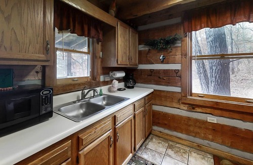 Smoky Mountains House | Mtn View Cabin, Sleeps 4, In the Woods, Deck, Hot Tub
