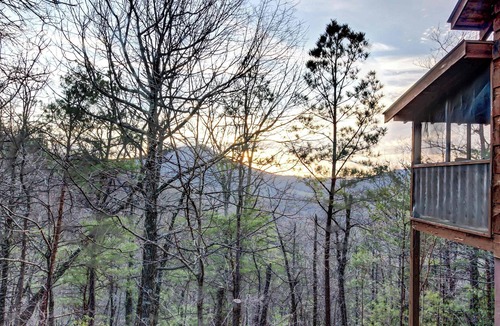 Smoky Mountains House | Mtn View Cabin, Sleeps 4, In the Woods, Deck, Hot Tub
