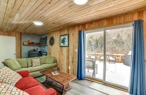 Long Eddy House | Mtn-View Deck & Grill: Creekside Catskills Cabin!