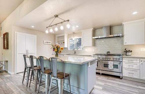 West Point House | Mtn-View Gem Deck, Grill and Fire Pit in West Point