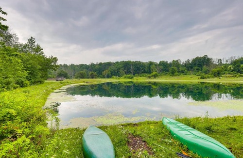 Cowanesque House | Mtn-View Middlebury Center Cabin: Deck & Grill!