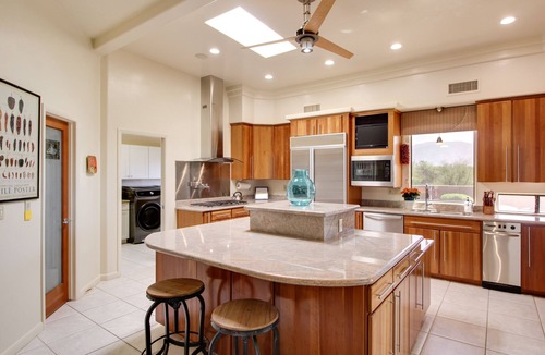 Oro Valley House | Mtn-View Oasis w/Pool, Spa & Gym in Oro Valley!