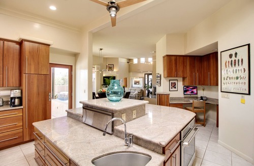 Oro Valley House | Mtn-View Oasis w/Pool, Spa & Gym in Oro Valley!