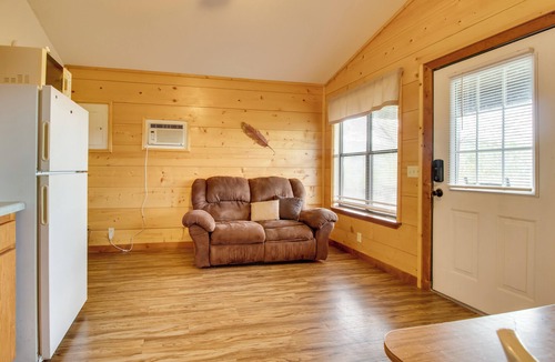 Mountain View Cabin | Mtn-View Porch: Arkansas Cabin Near White River