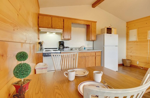 Mountain View Cabin | Mtn-View Porch: Arkansas Cabin Near White River
