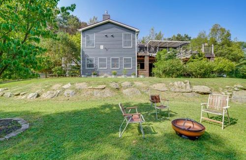 Hollowville House | Mtn-View Retreat in Huson Valley: Great for Groups