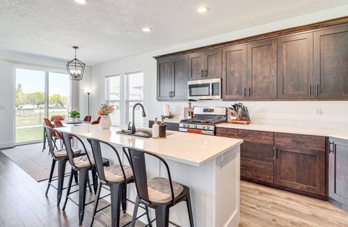 Erda House | Mtn-View Retreat w Large Yard Near Salt Lake!