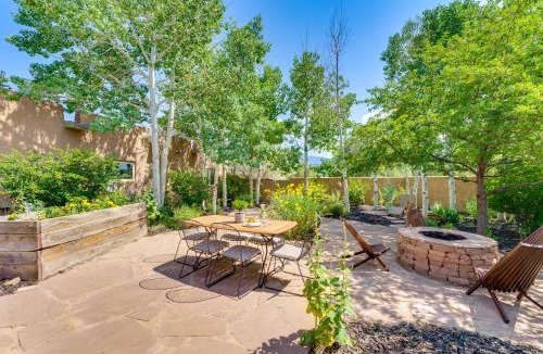 Taos House | Mtn-View Retreat w/Hot Tub in New Mexico!