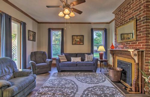 Sharon House | Mtn Views and Idyllic Setting! Clifton Forge Retreat