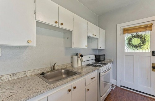 Franklin House | MTR Provo! 30+ day specials!