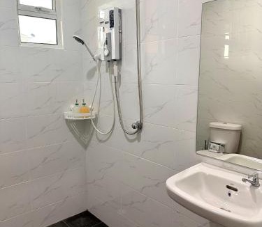 Kampung Permatang Tengah House | MU Homestay