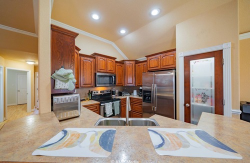 Abilene House | Muchas Aguas - Your Comfortable Abilene Stay