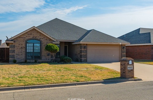 Abilene House | Muchas Aguas - Your Comfortable Abilene Stay
