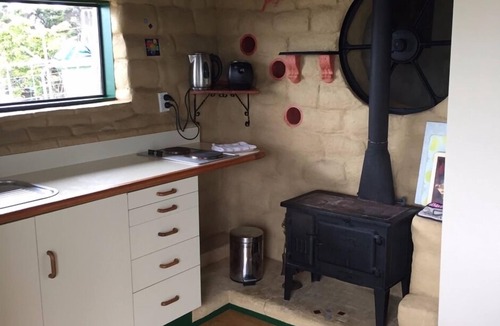 Whirinaki House | MUDBRICK BARN MUDENZA VU