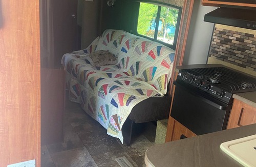 Muddy Pond RV Rental | MuddyPond Campground is a beautiful,and peaceful,relaxing place,