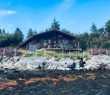 Lochinver Apartment | Muir-lan cabin