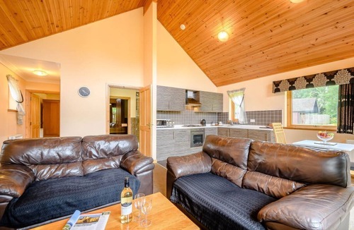 Glenisla Cabin | Muirloch Spa Plus, Dundee
