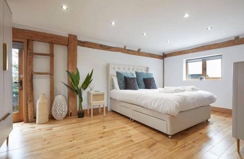 Howlett End House | Mulberry Barn, Great Sampford