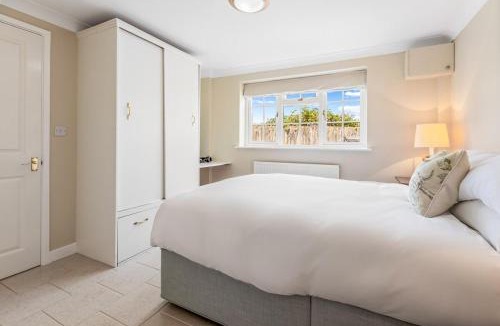 Maidensgrove Apartment | Mulberry Cottage