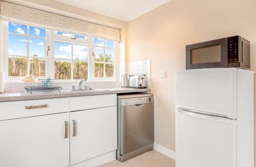 Maidensgrove Apartment | Mulberry Cottage