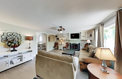 Woodfin House | Mulberry Forest Manor