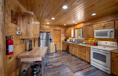 Lazy Acres House | Mule Deer Cabin