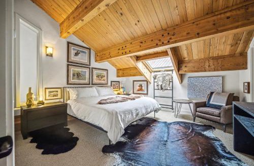 Government Camp House | Mule Deer - Luxury Mount Hood Chalet