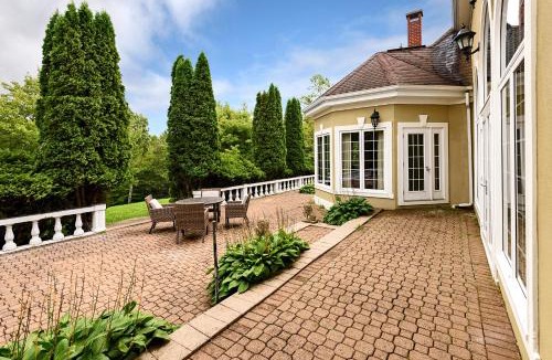 Mulgrave Villa | Mulgrave Mansion