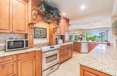 Palm Harbor House | Multi Million Dollar Mansion on Lake Tarpon