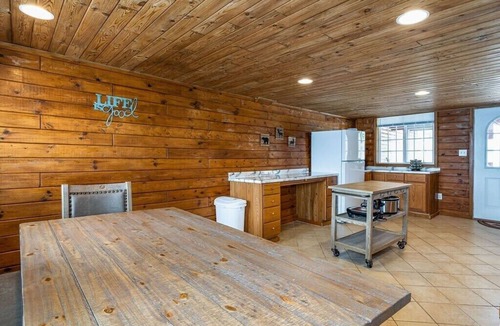 Mayfield House | Multi-unit with lake access and stunning views