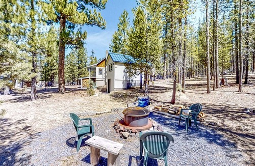 Crescent House | Multiple Unit Retreat w/ Firepit & Enclosed Yard