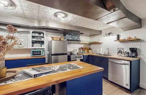 Multnomah House | Multnomah Village Hideaway